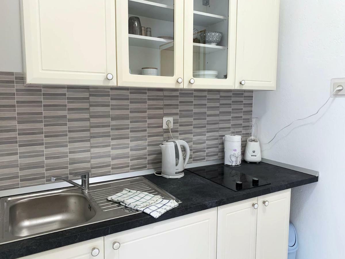 Apartments Zika Promajna Kültér fotó